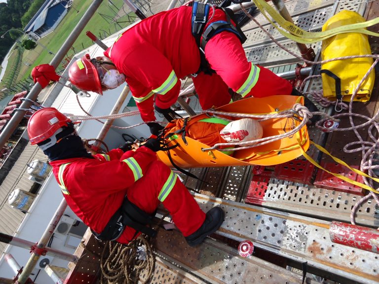 confined space rescue team sydney